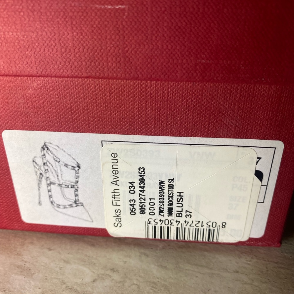 Blush Valentino Rockstud Patent Leather Heels - Picture 10 of 10